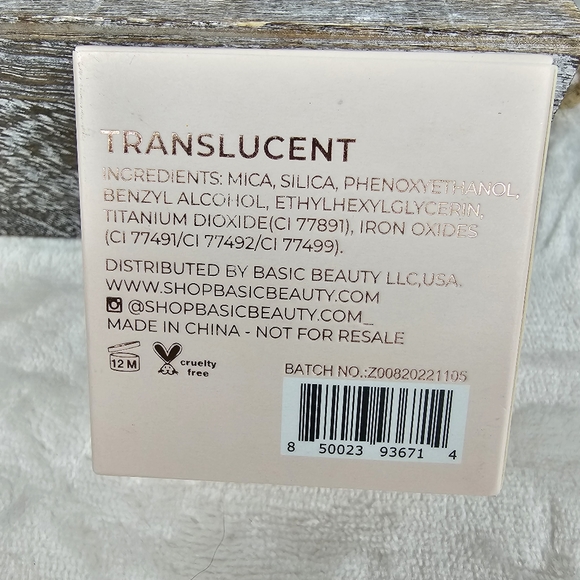 Basic Beauty Translucent Setting Powder - Picture 3 of 4